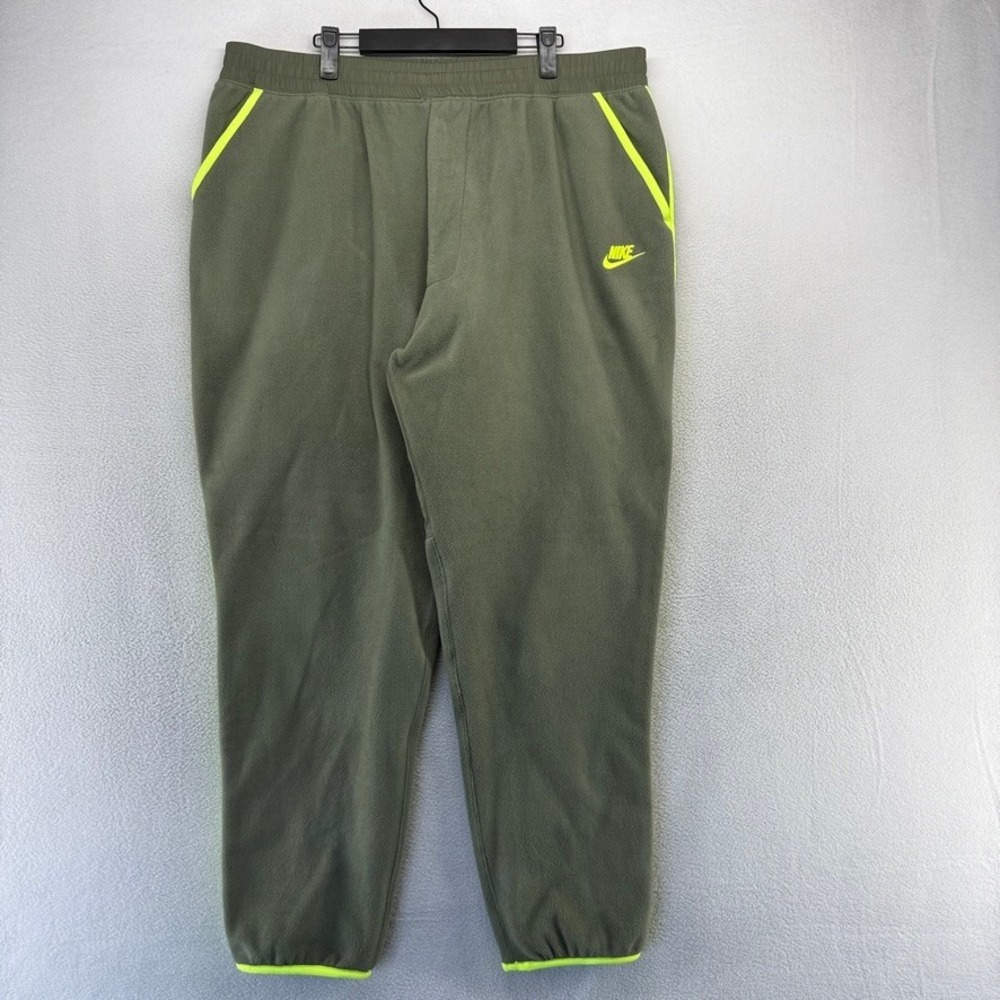Nike Sweatpants Mens 2XL Green Fleece Joggers Sportswear Embroidered Cuffed Logo